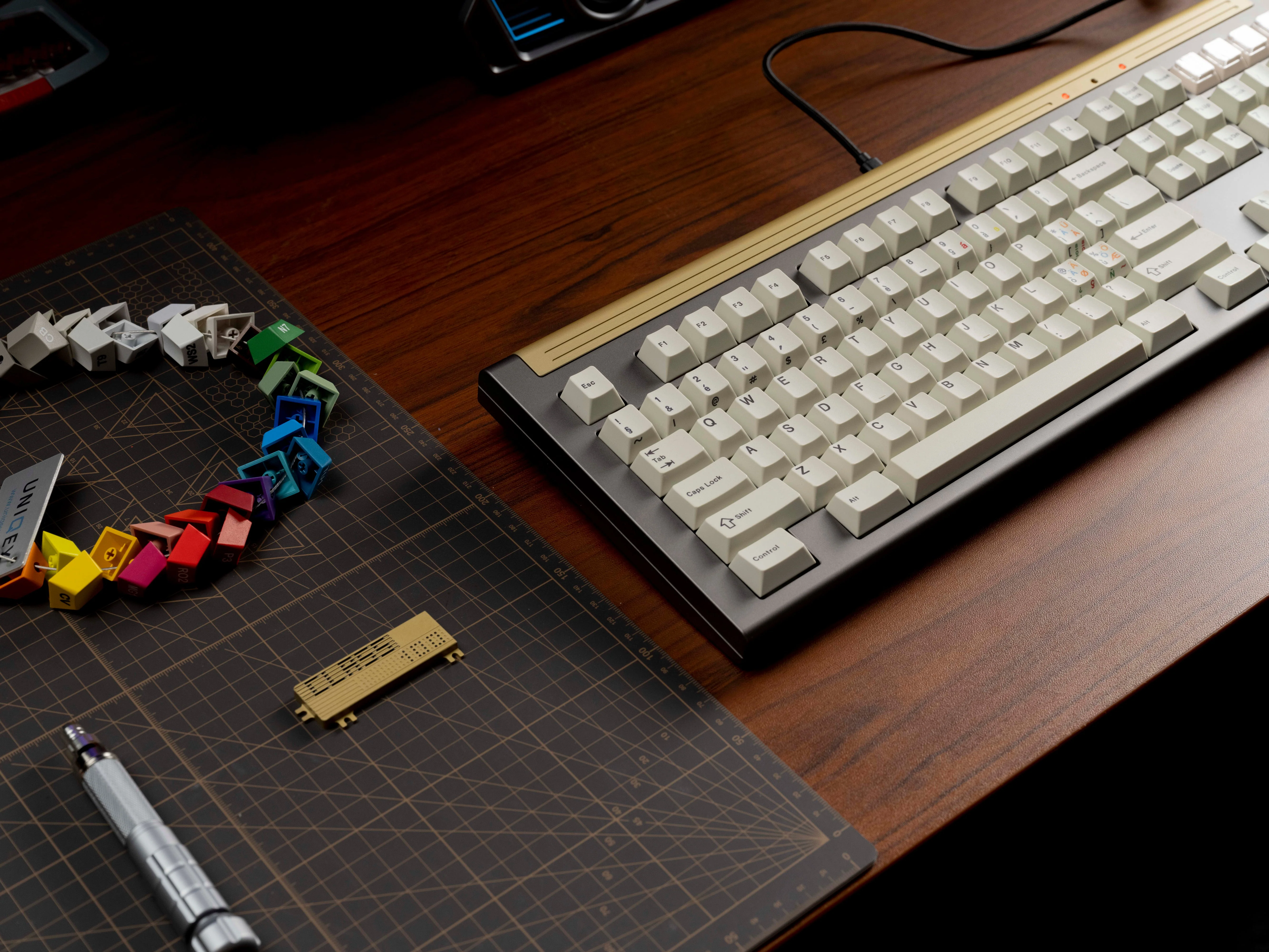 Class 100 Accessories - Image 2