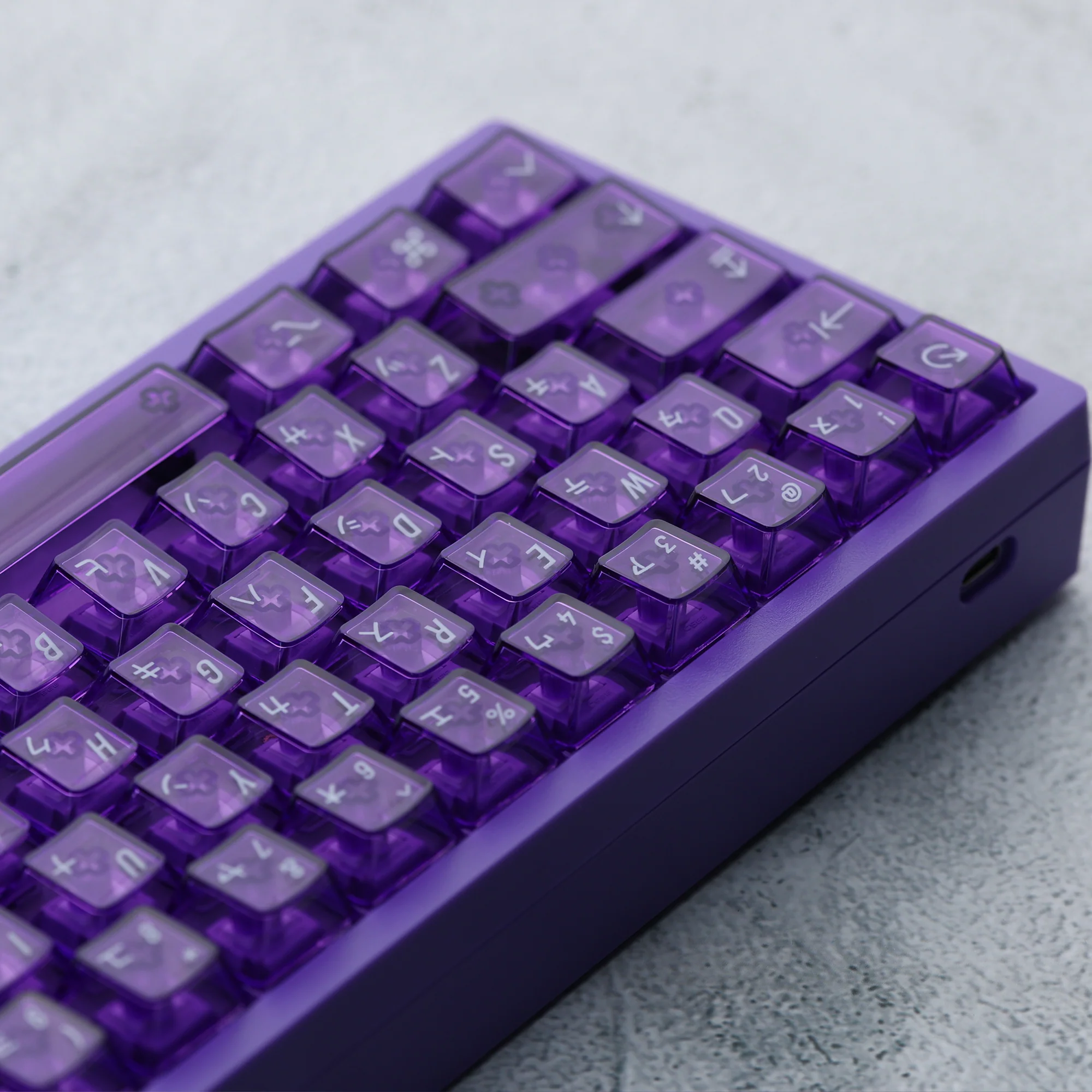 Clear 2048 Purple Keycaps Set - Image 14