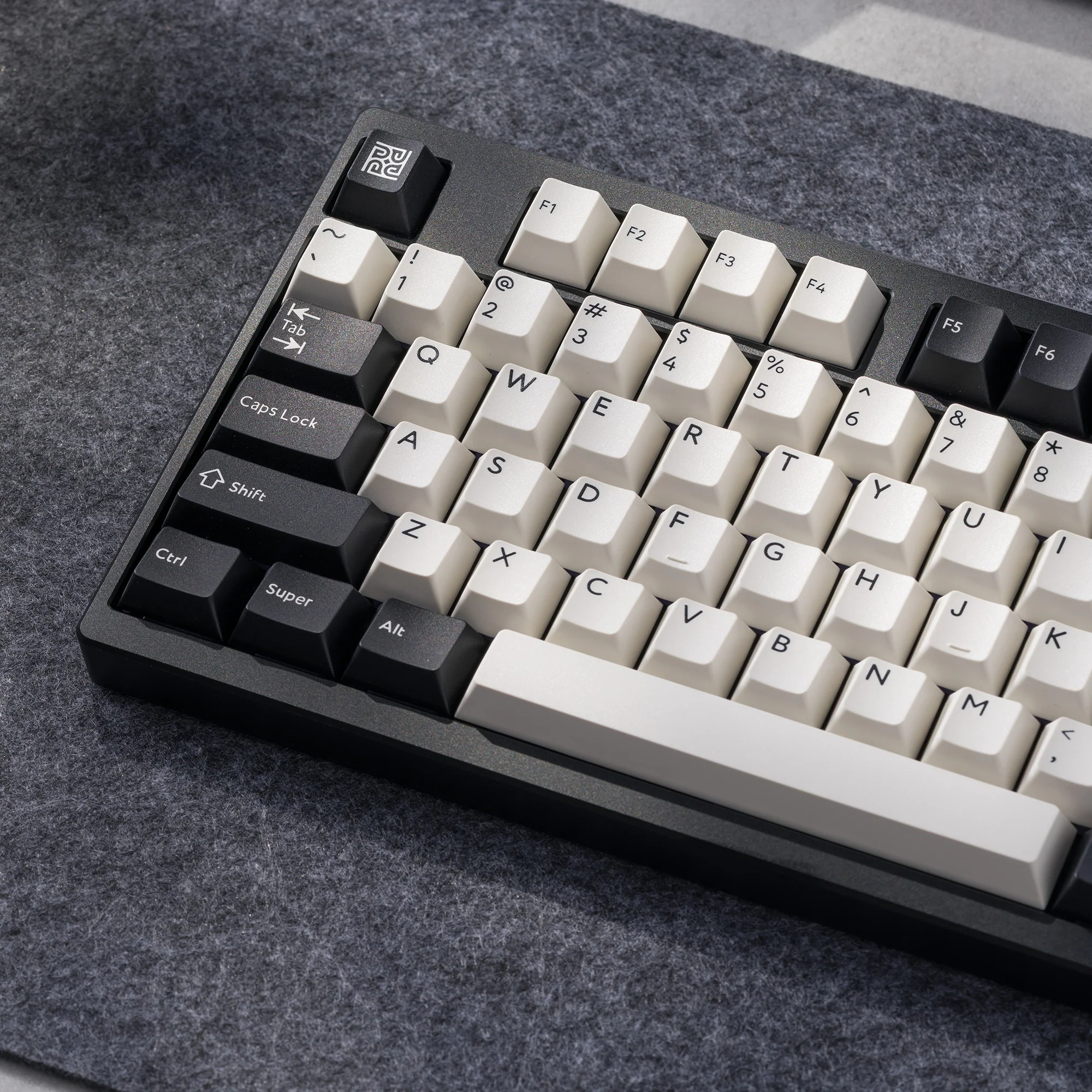 Ready to use Athena 1800 Anodized Black with PBTfans Orbit - Image 3
