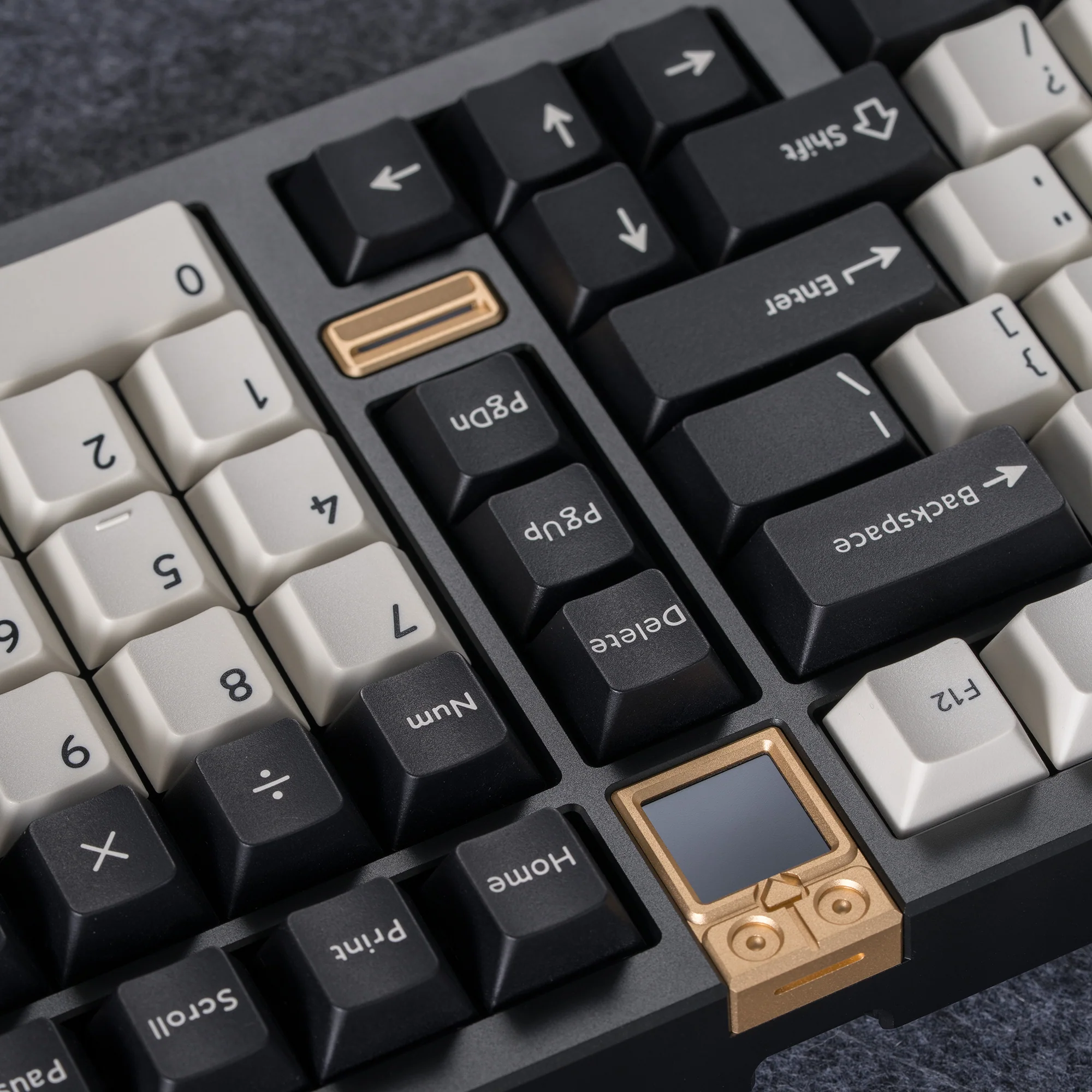 Ready to use Athena 1800 Anodized Black with PBTfans Orbit - Image 5