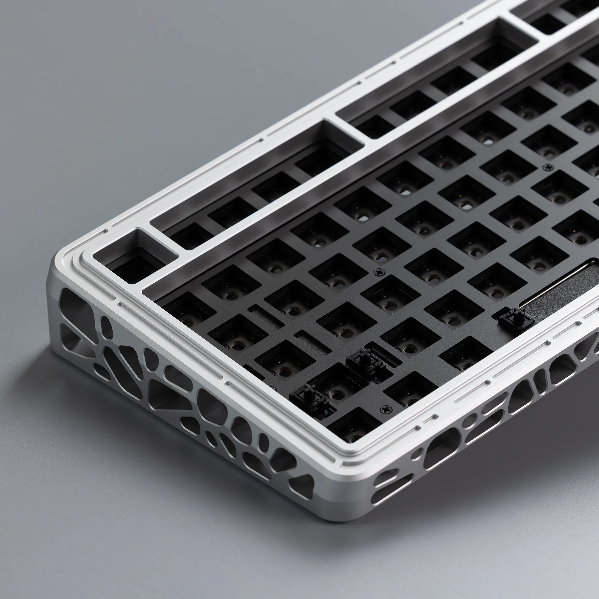 Ready To Use Holy80 Hotswap version with Lucy R2 keycaps - Image 13