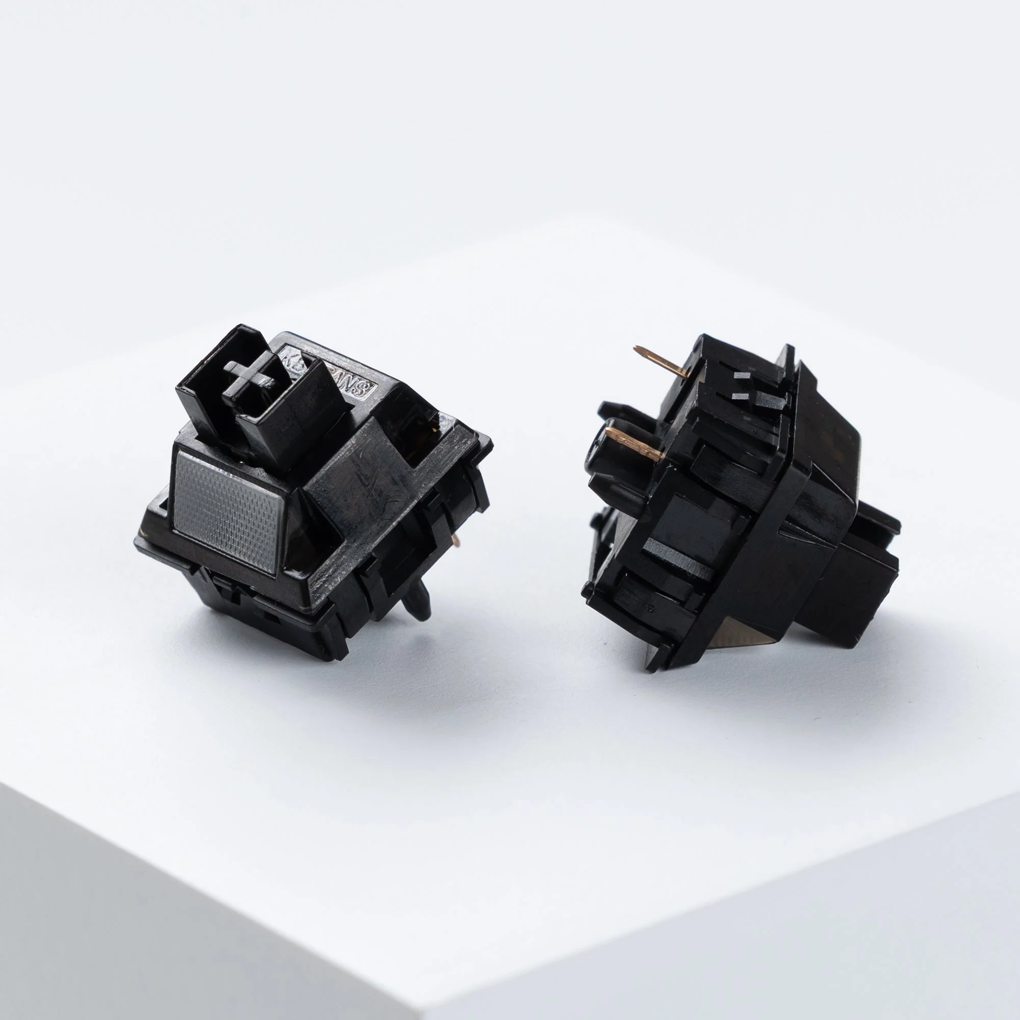 Switches x 100 - Image 23